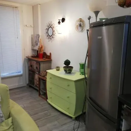 Apartment Independant Dans Avec Piscine *