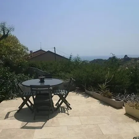 Independant Dans Avec Piscine Διαμέρισμα *