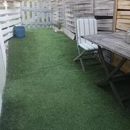 Διαμέρισμα Independant Dans Avec Piscine *